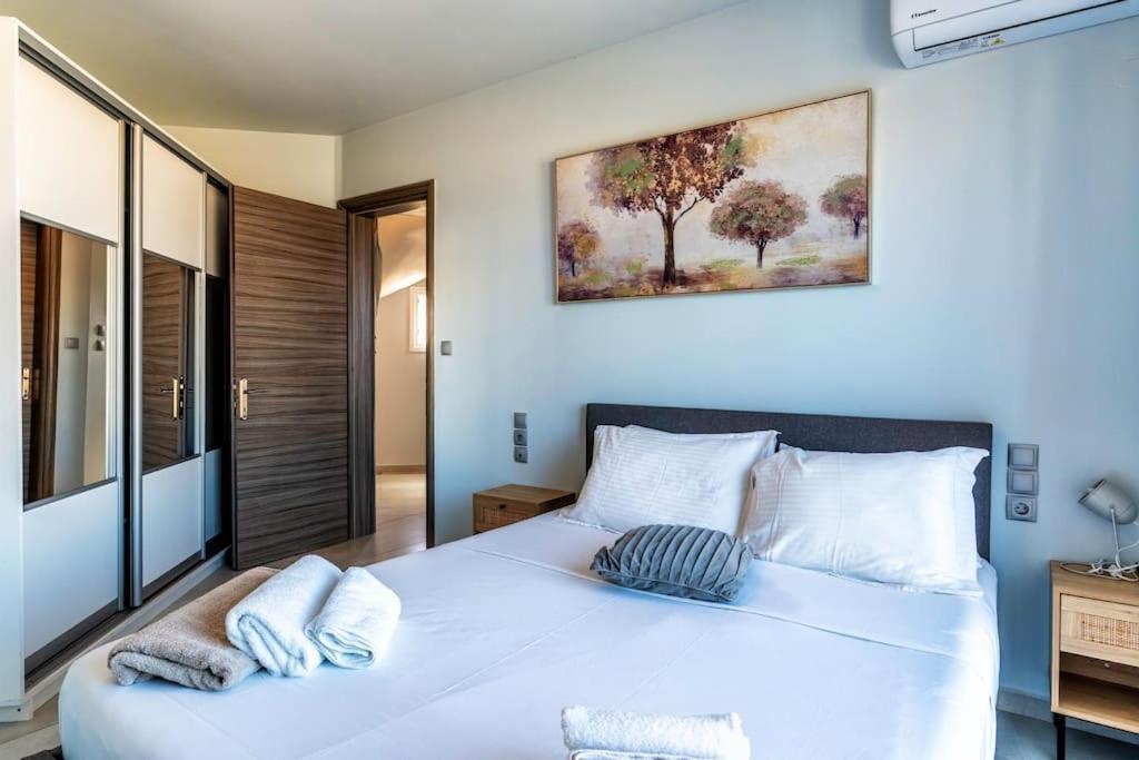 Zefyros Suite , Seafront Retreat ! Pánormos 외부 사진