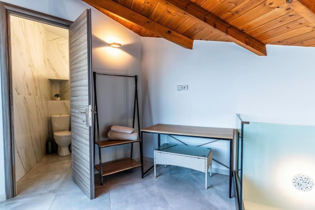 Zefyros Suite , Seafront Retreat ! Pánormos 외부 사진
