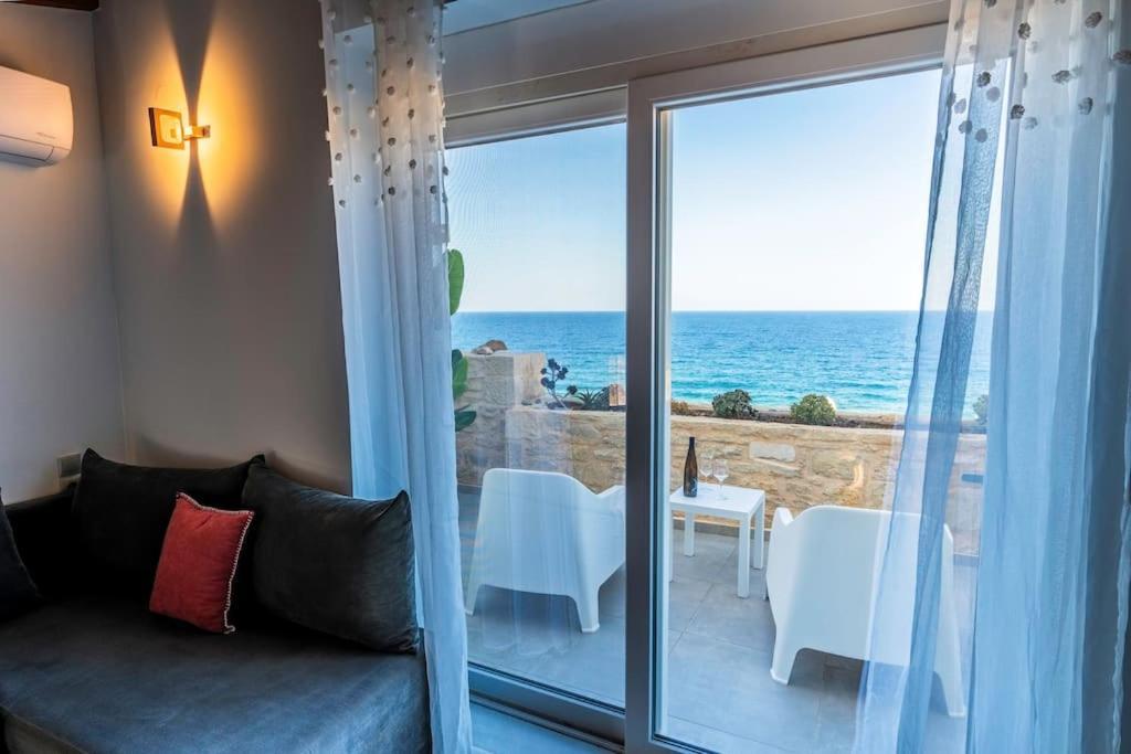 Zefyros Suite , Seafront Retreat ! Pánormos 외부 사진