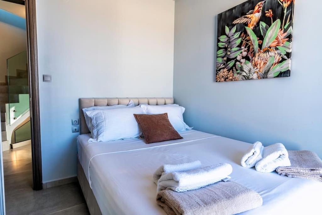 Zefyros Suite , Seafront Retreat ! Pánormos 외부 사진