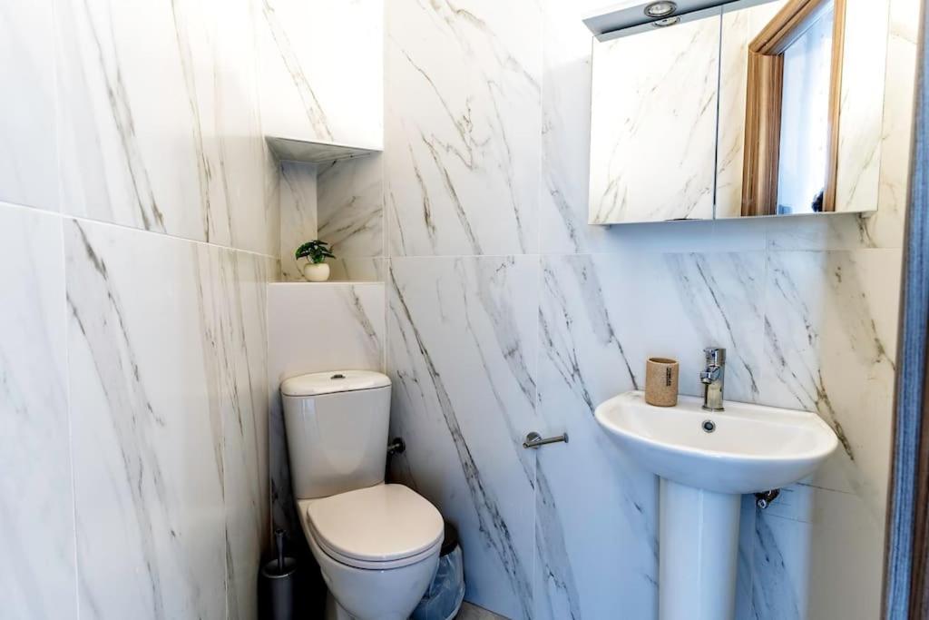 Zefyros Suite , Seafront Retreat ! Pánormos 외부 사진