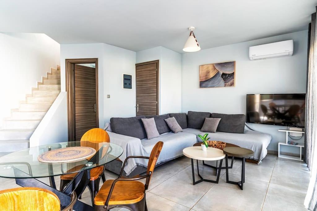 Zefyros Suite , Seafront Retreat ! Pánormos 외부 사진