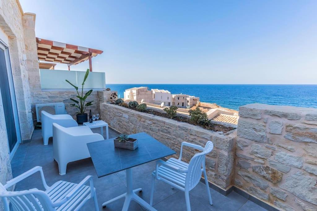 Zefyros Suite , Seafront Retreat ! Pánormos 외부 사진